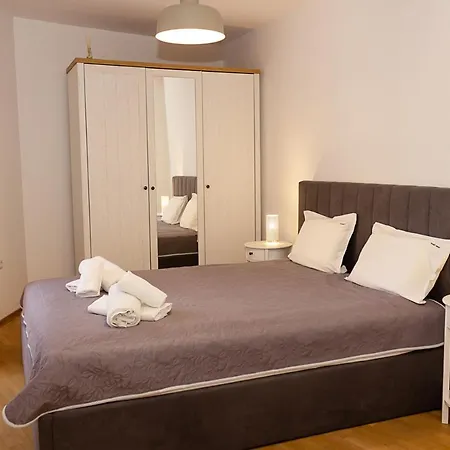 Apartament *bright & Cozy* 2bd Flat With A Cute Balcony *