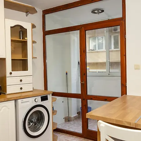 Apartament *bright & Cozy* 2bd Flat With A Cute Balcony *