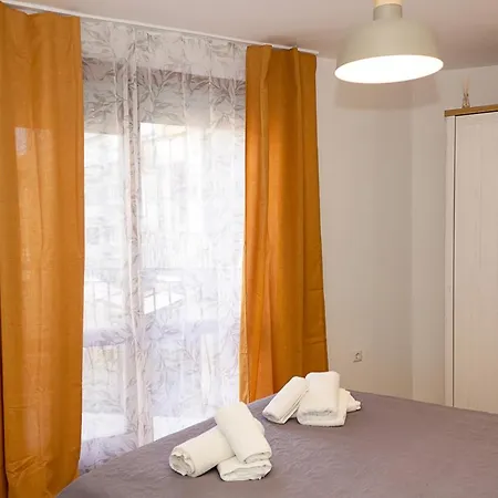 *bright & Cozy* 2bd Flat With A Cute Balcony Apartament Warna