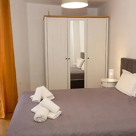*bright & Cozy* 2bd Flat With A Cute Balcony Апартамент *